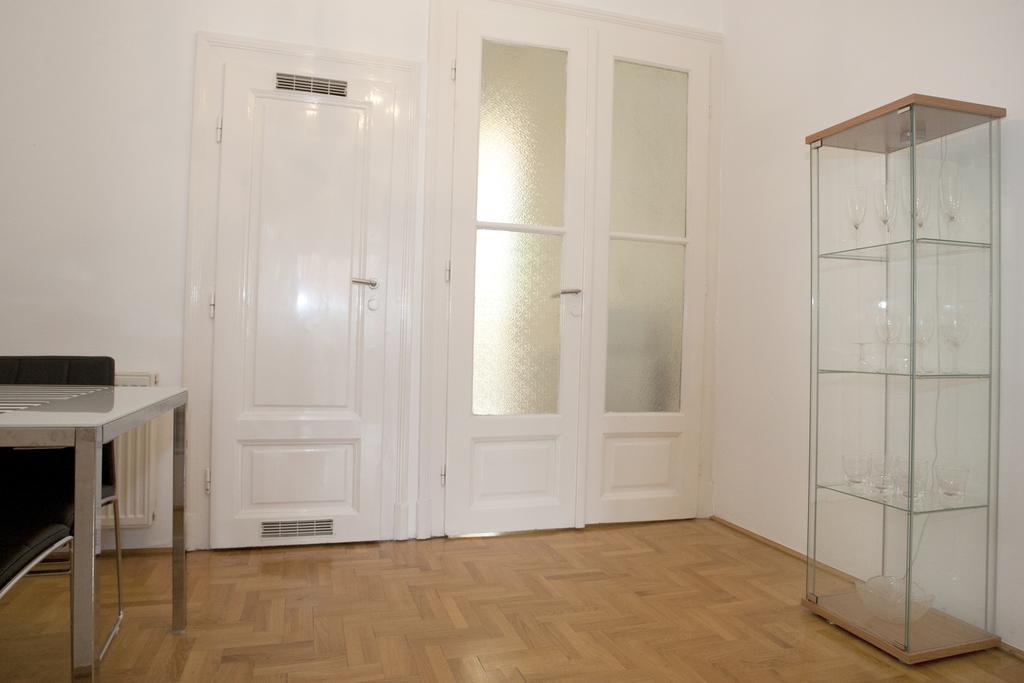 Alice Apartment Budapeste Quarto foto