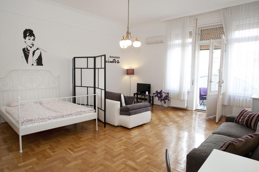 Alice Apartment Budapeste Quarto foto